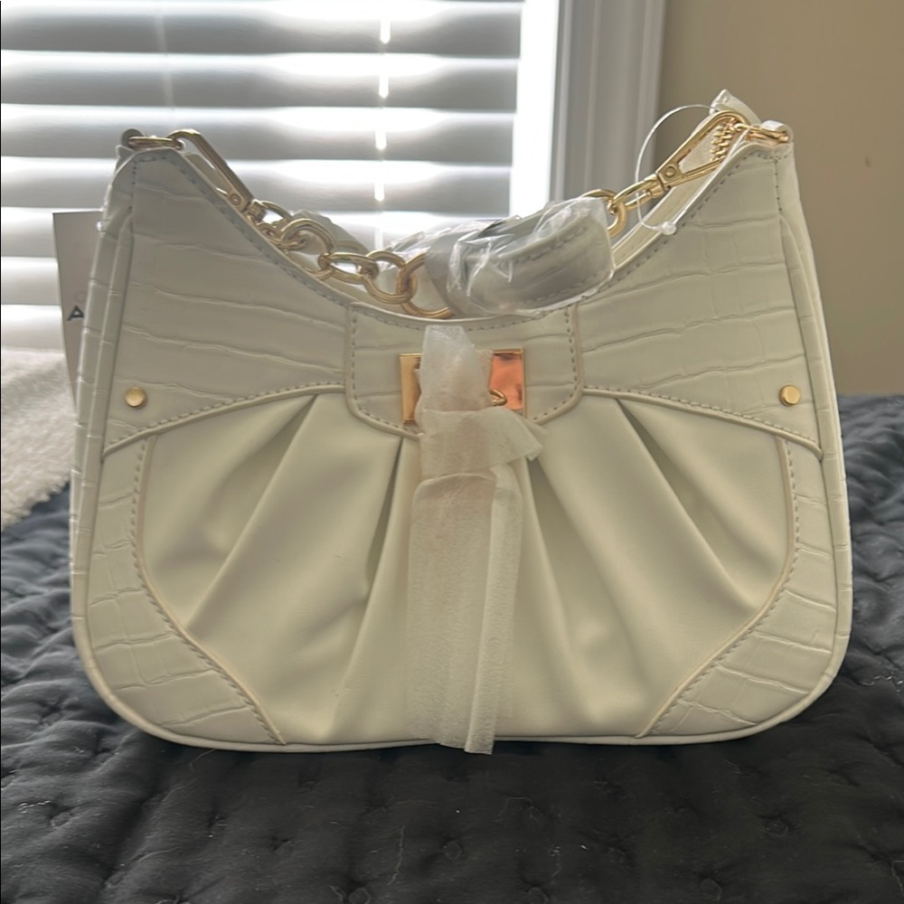 Elegant White Women's Bag with Gold Accents